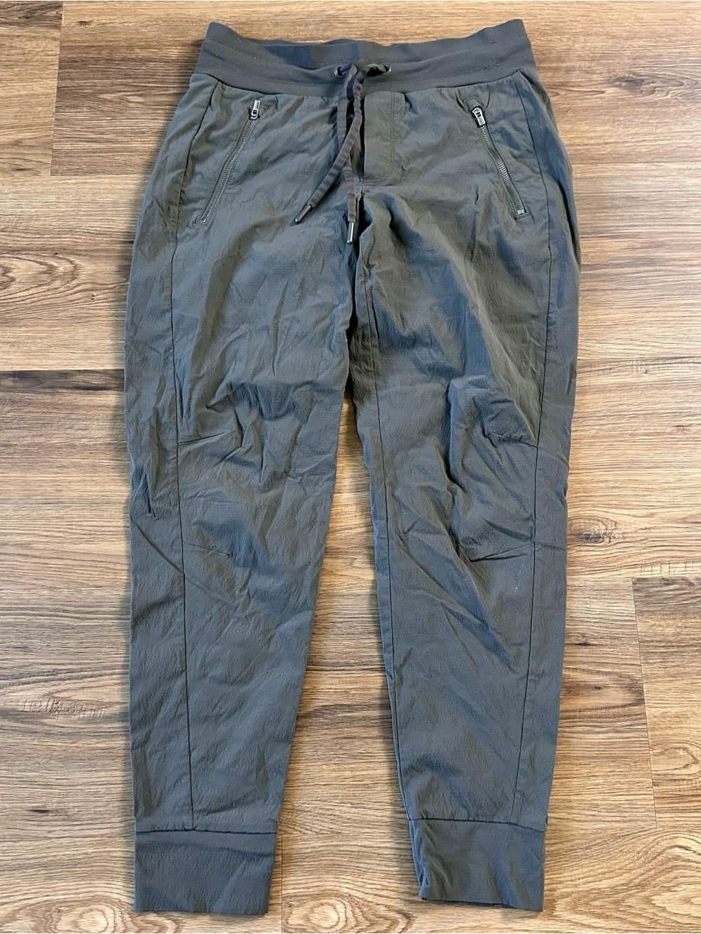 Athleta Trekkie North Mid Rise Jogger Pants Hike Ripstop Zip Pocket Gray SZ 2